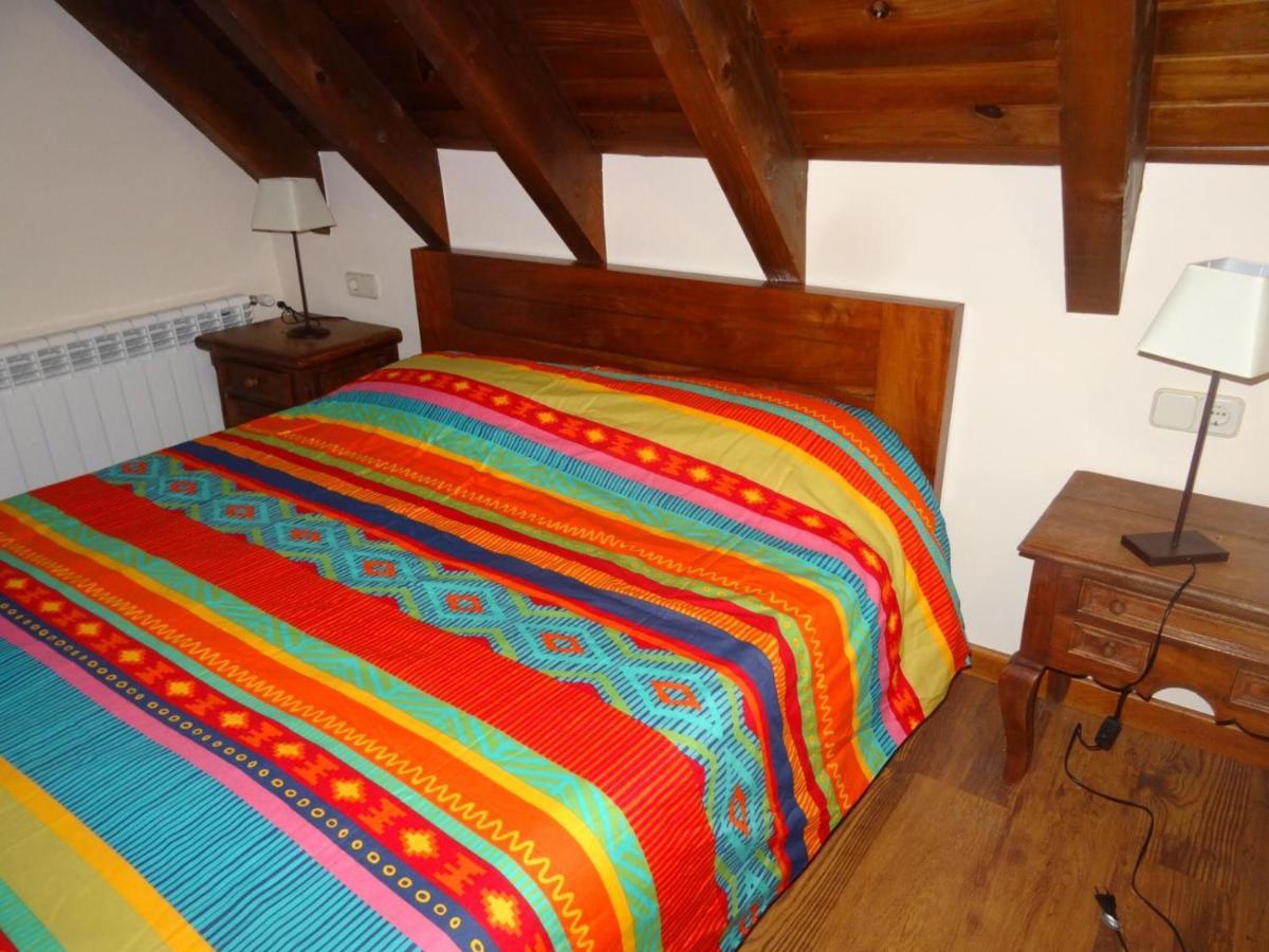 Apartamentos Tanau Baqueira Beret Exteriör bild