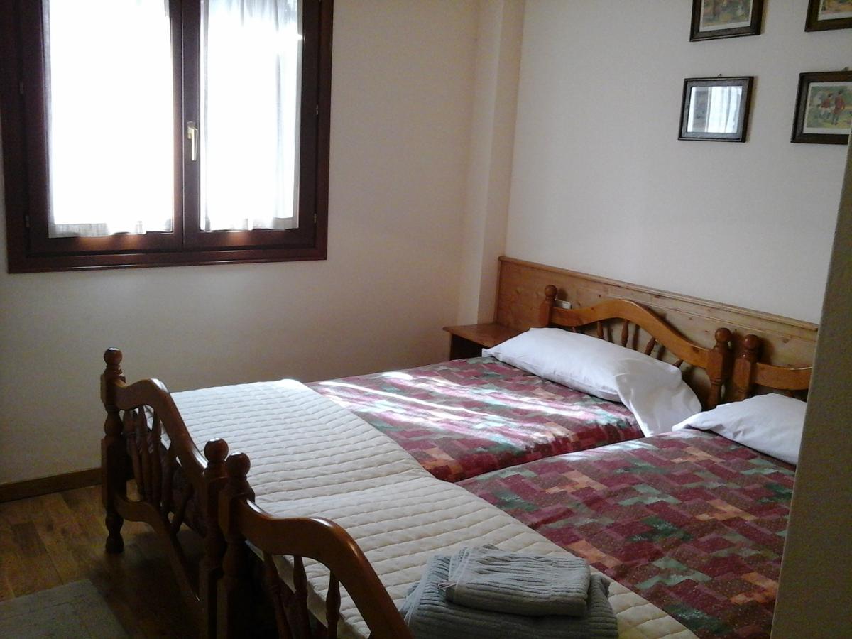 Apartamentos Tanau Baqueira Beret Exteriör bild