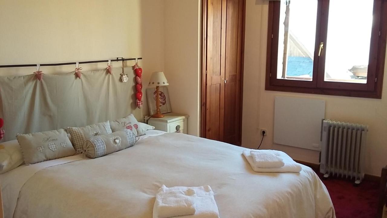 Apartamentos Tanau Baqueira Beret Exteriör bild